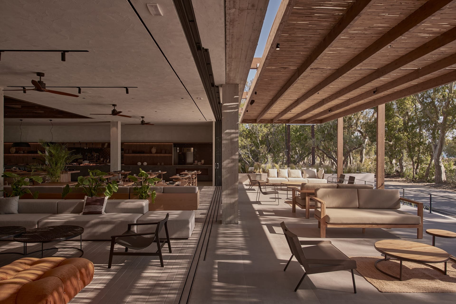 Theros All Suite Hotel - 9