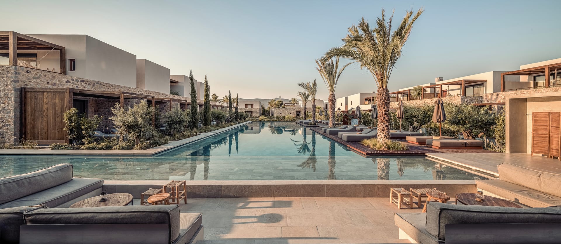 Theros All Suite Hotel - 11