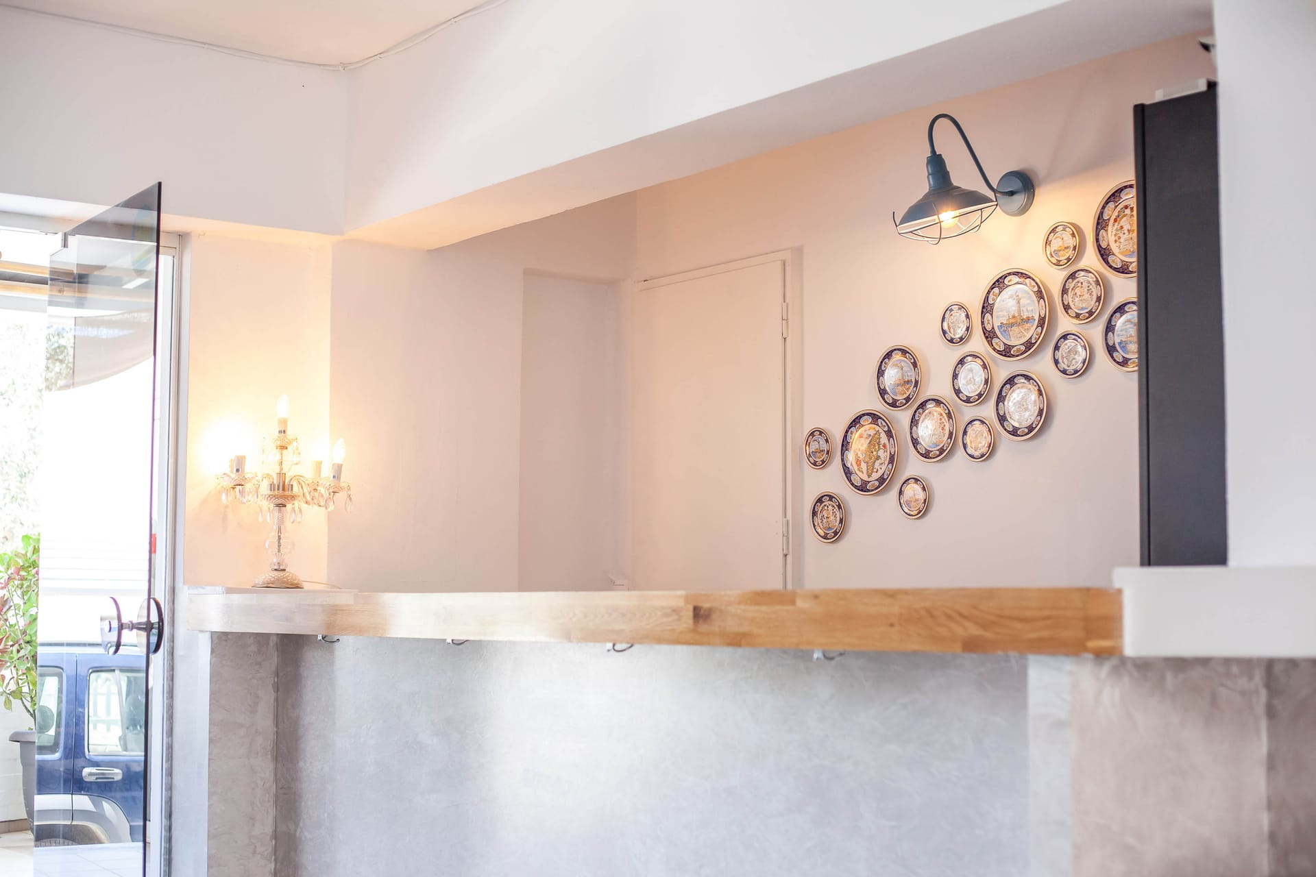 Tinas Plus Hotel - 22