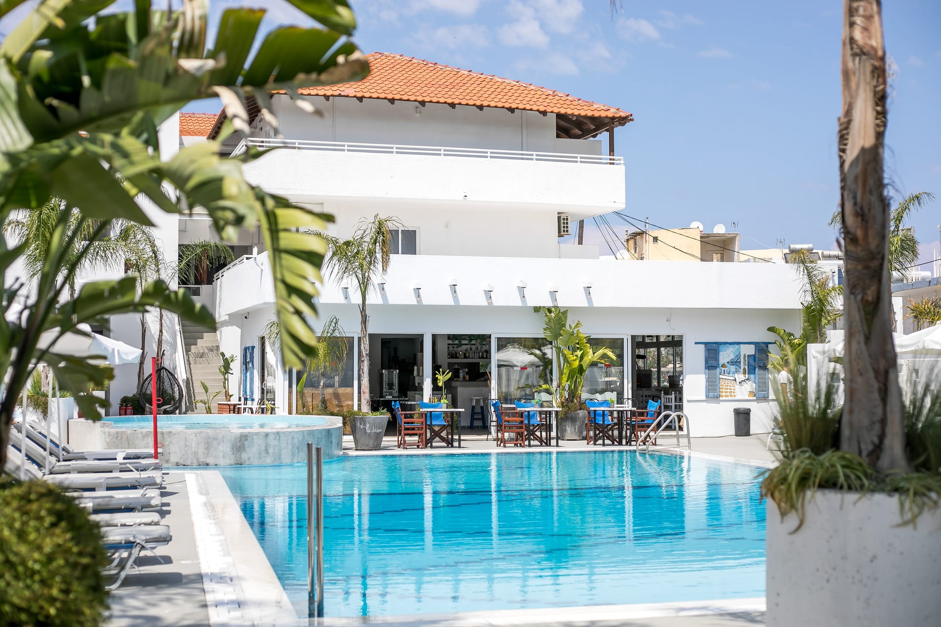 Tinas Plus Hotel - 25