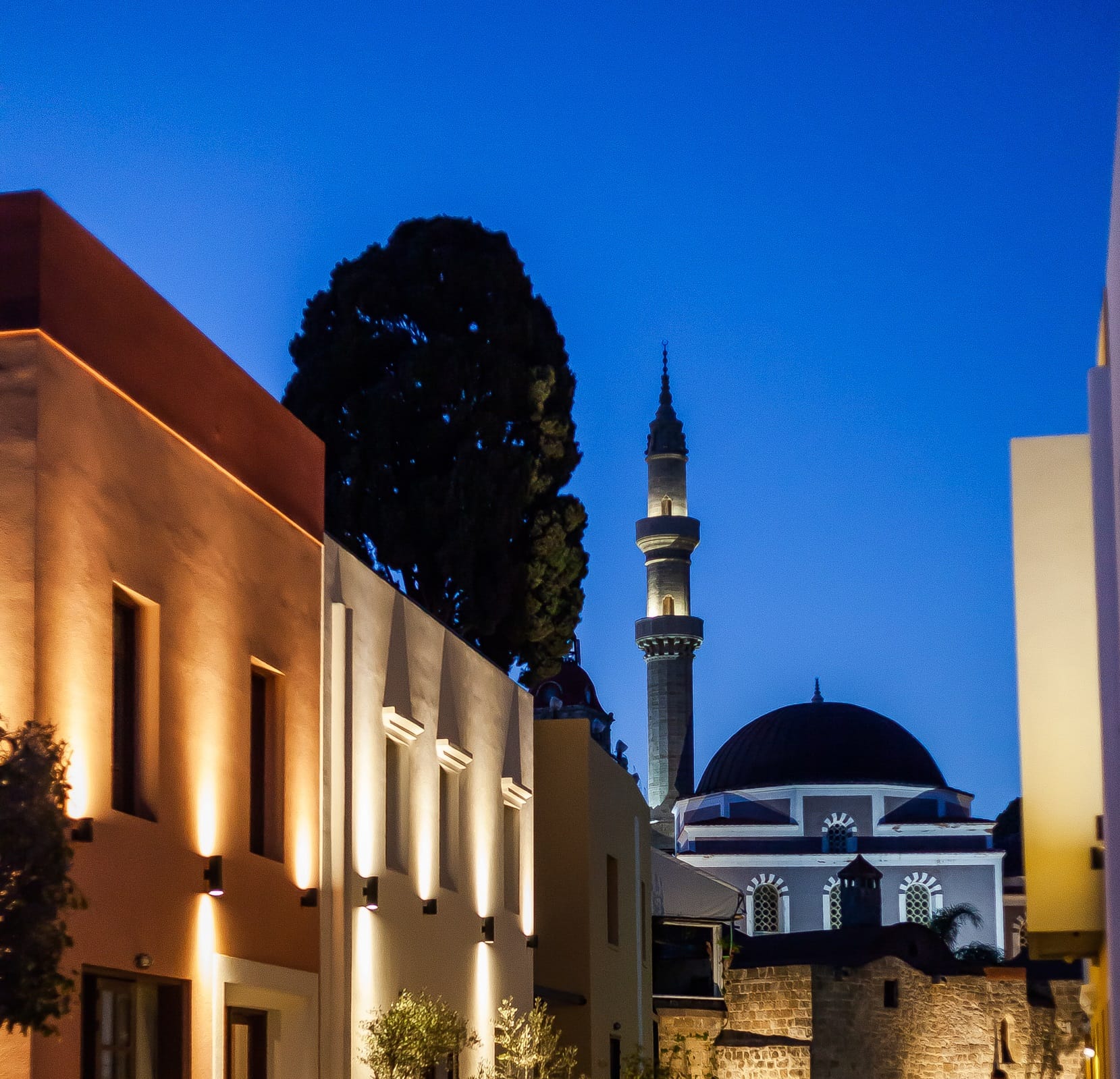 Utopia Luxury Suites  | Old Town - 3