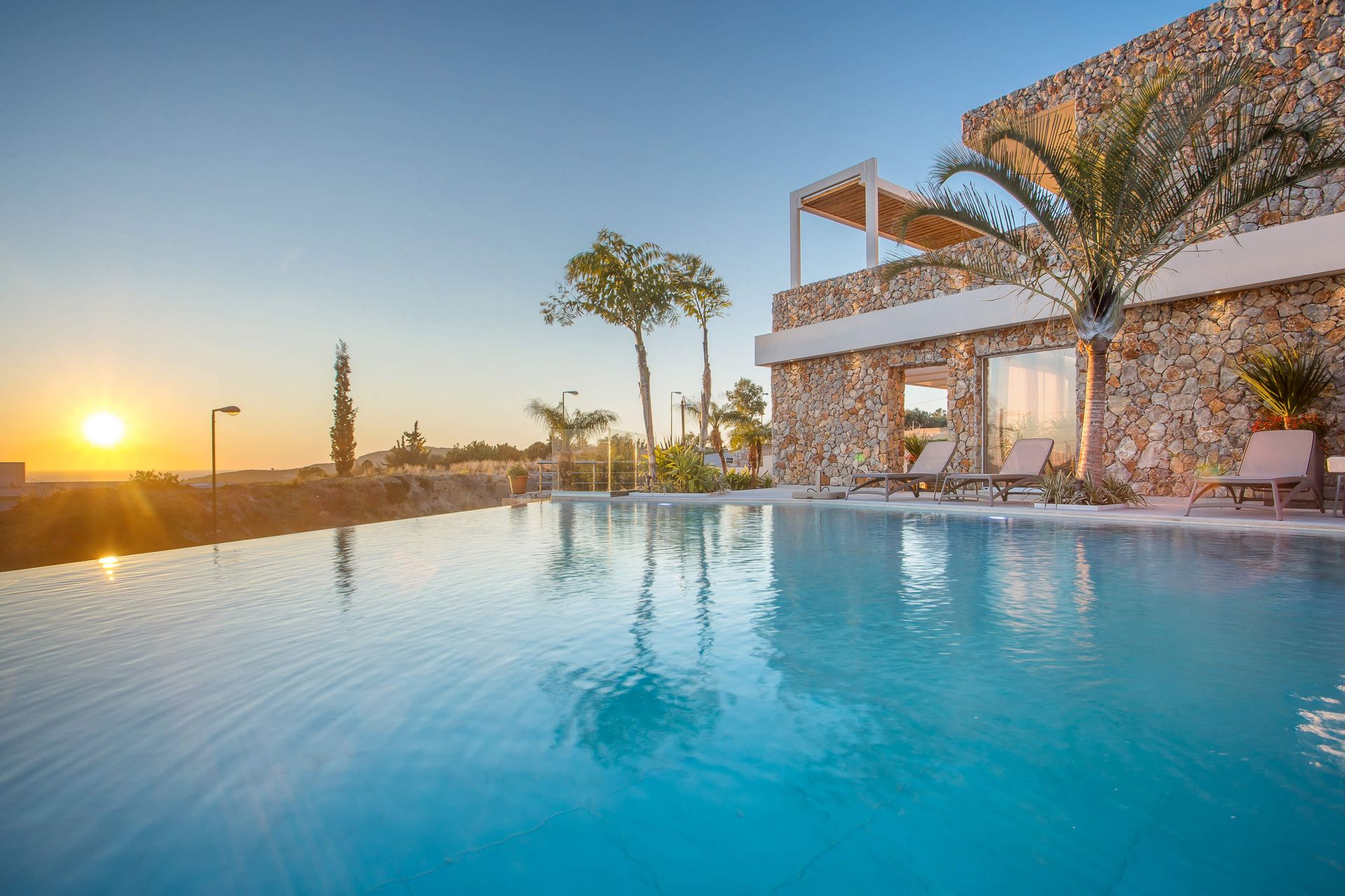 Venezia Luxury Living - 3