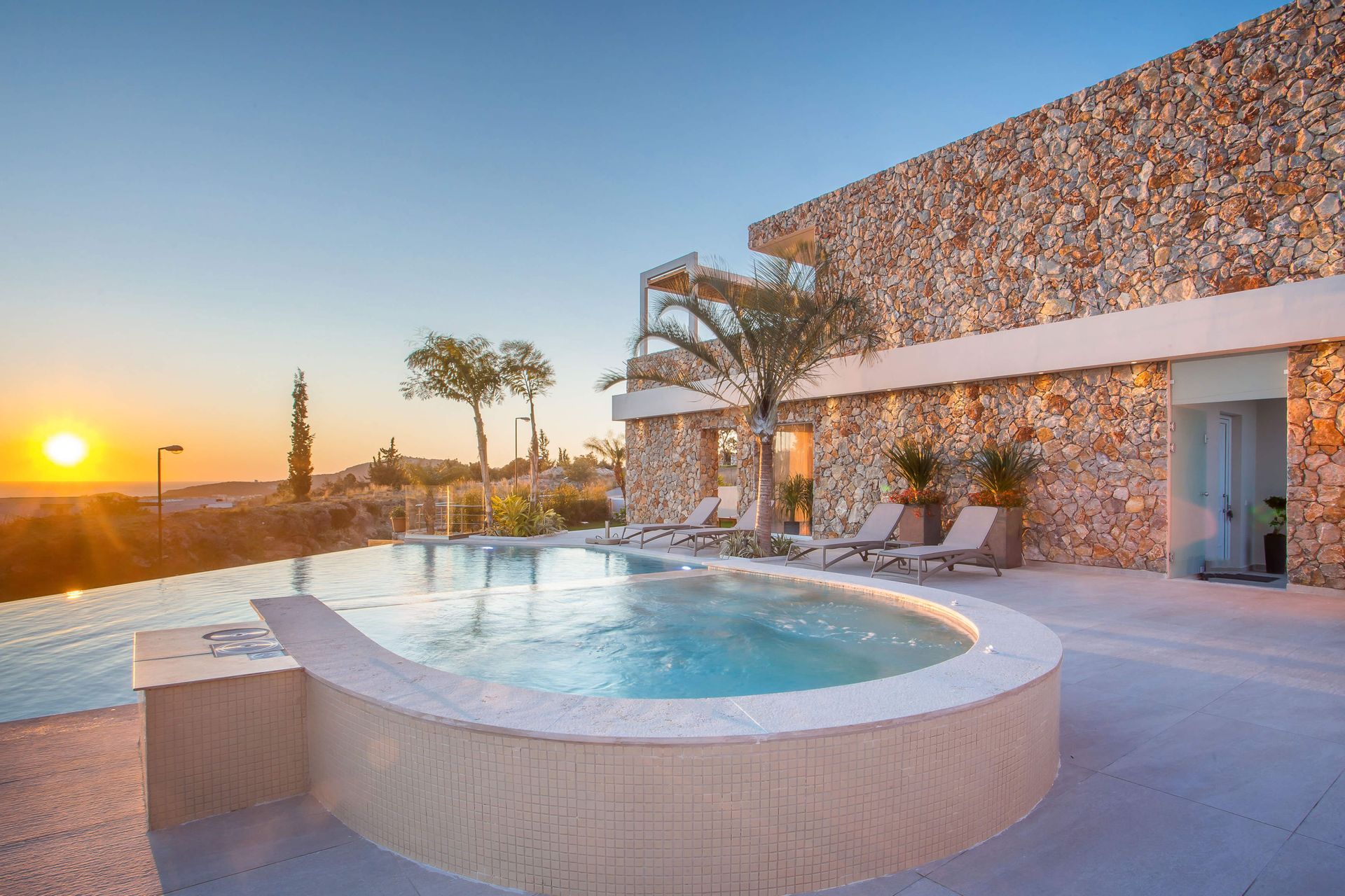 Venezia Luxury Living - 4
