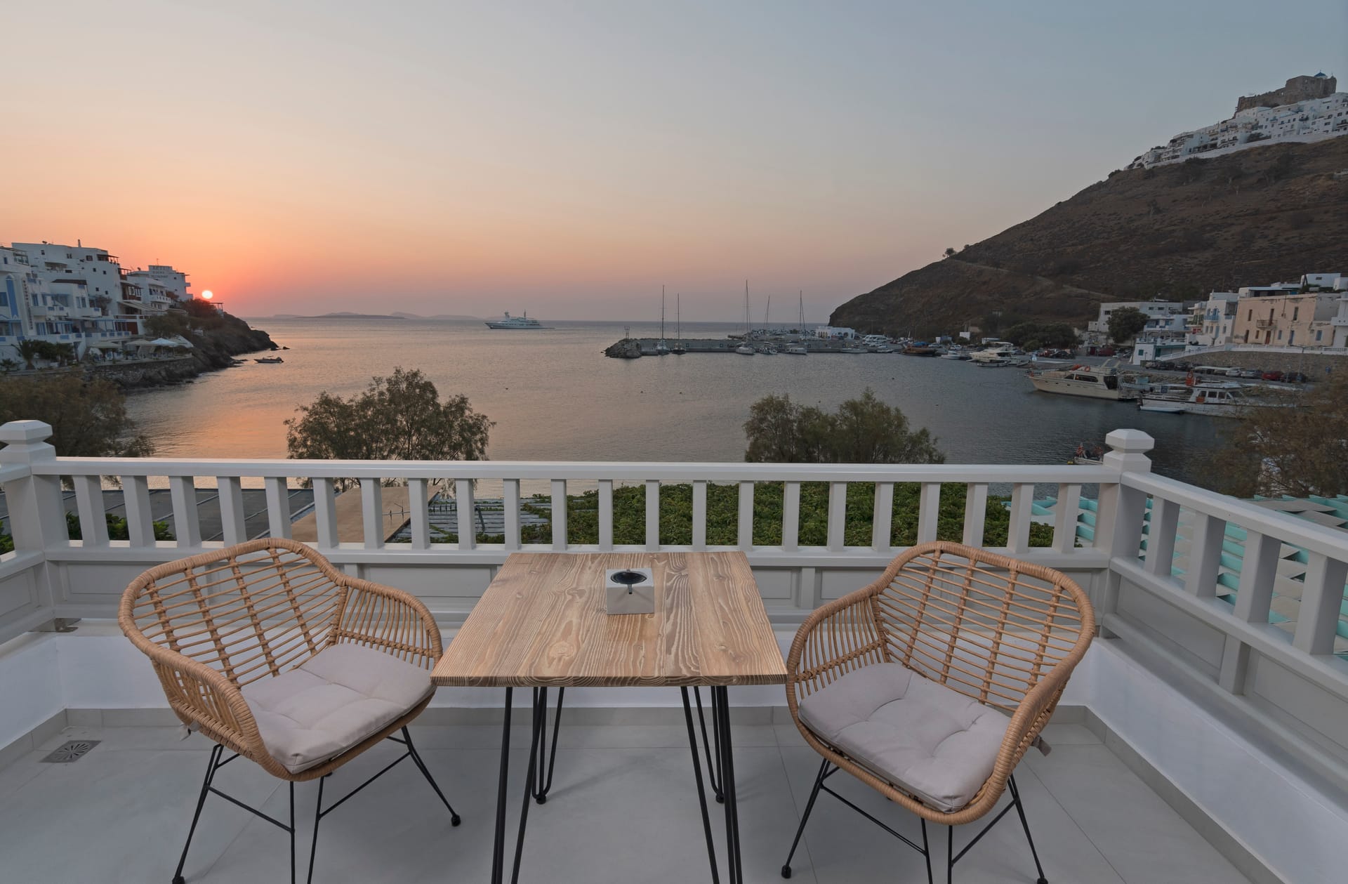 Vivere Luxury Suites - 16