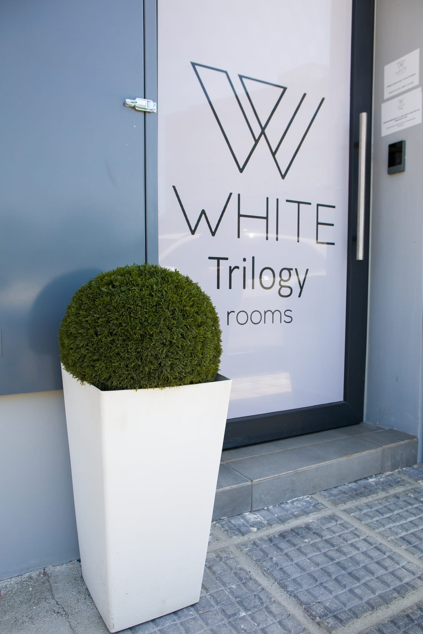 White Trilogy Rooms - 2