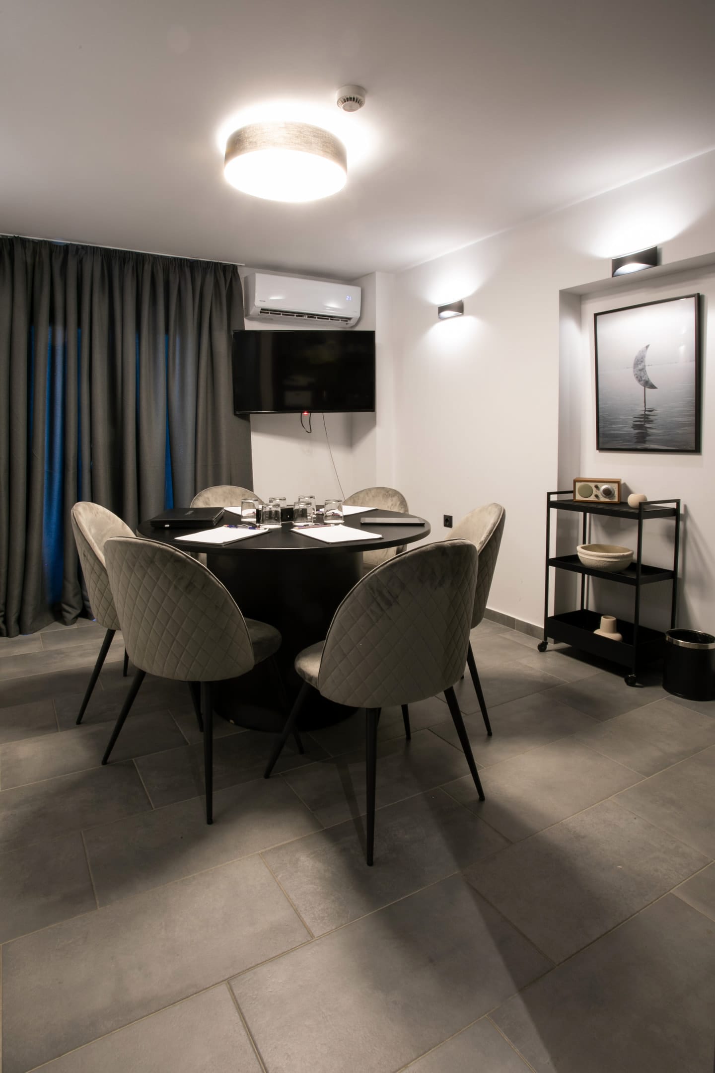 White Trilogy Rooms - 9