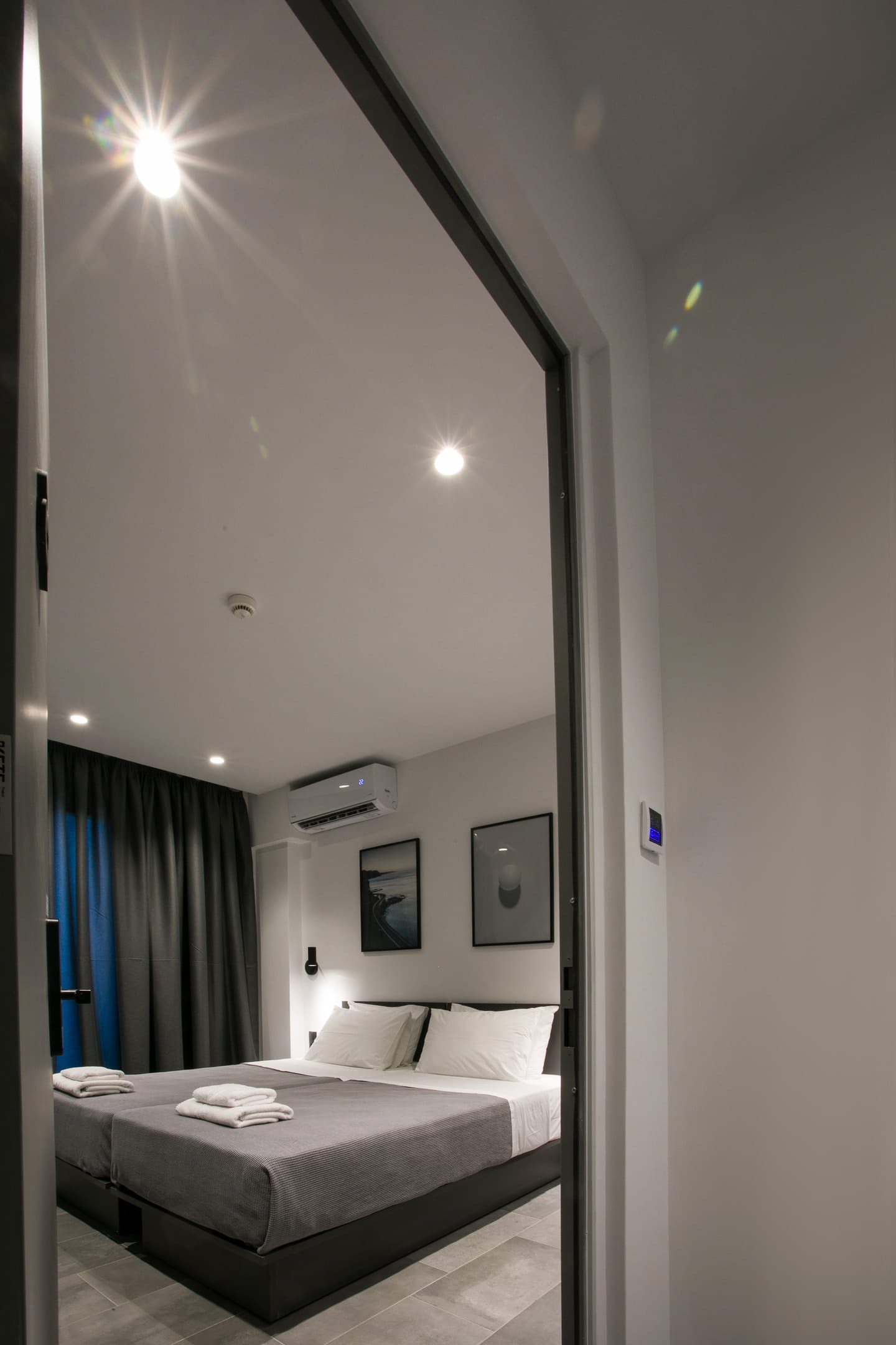 White Trilogy Rooms - 13