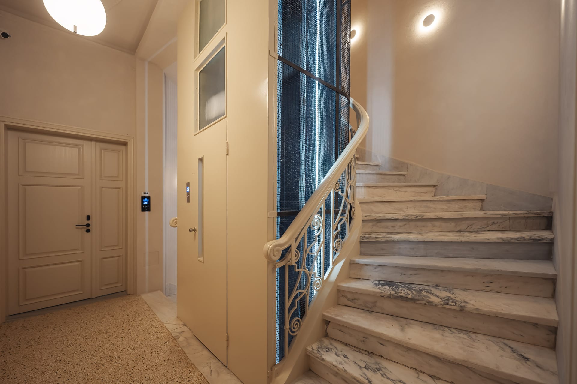 Zenith Premium Suites - 14