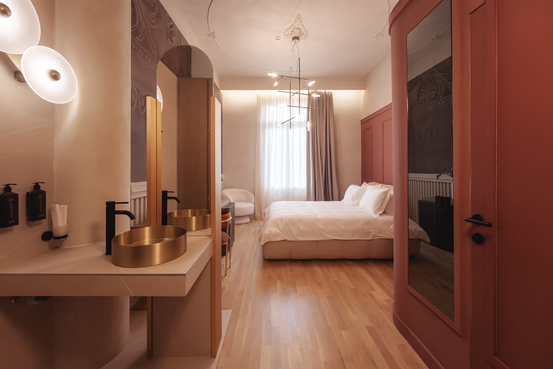 Zenith Premium Suites - 15