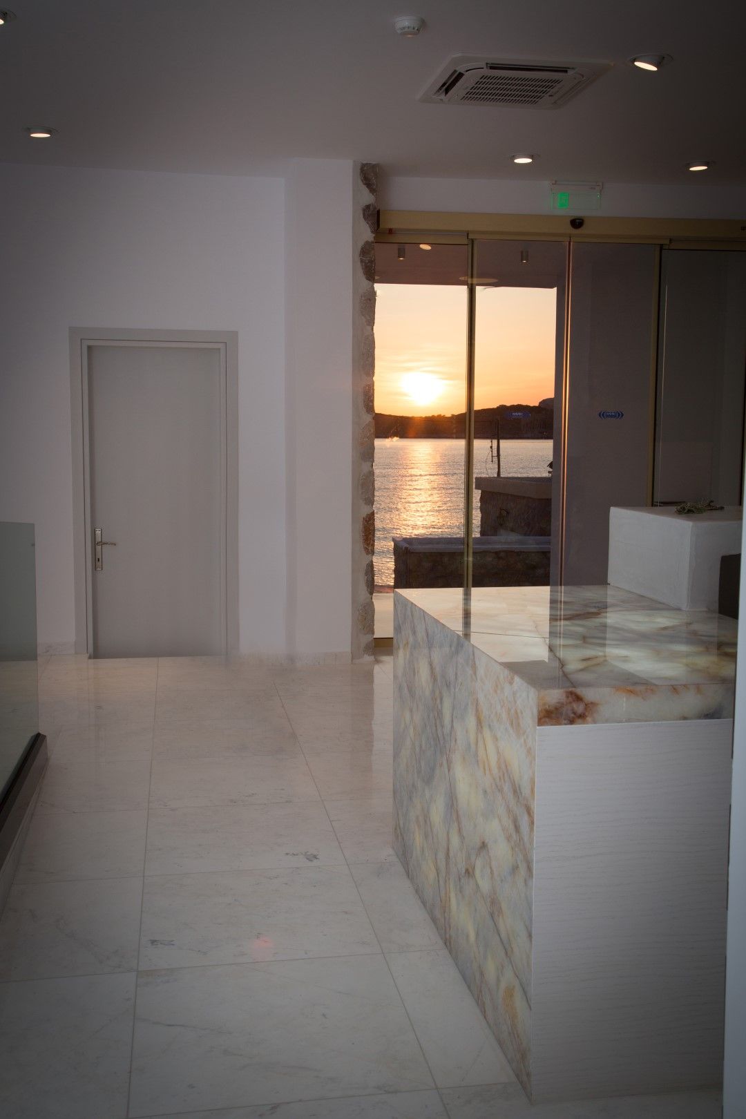 Zephyros Hotel - 12