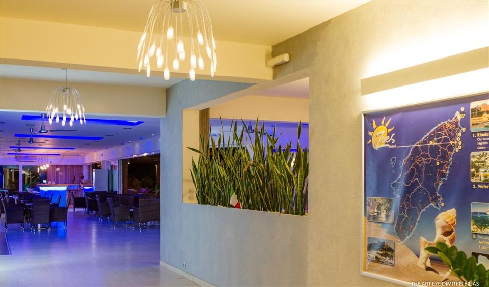 Zoes Hotel - 13