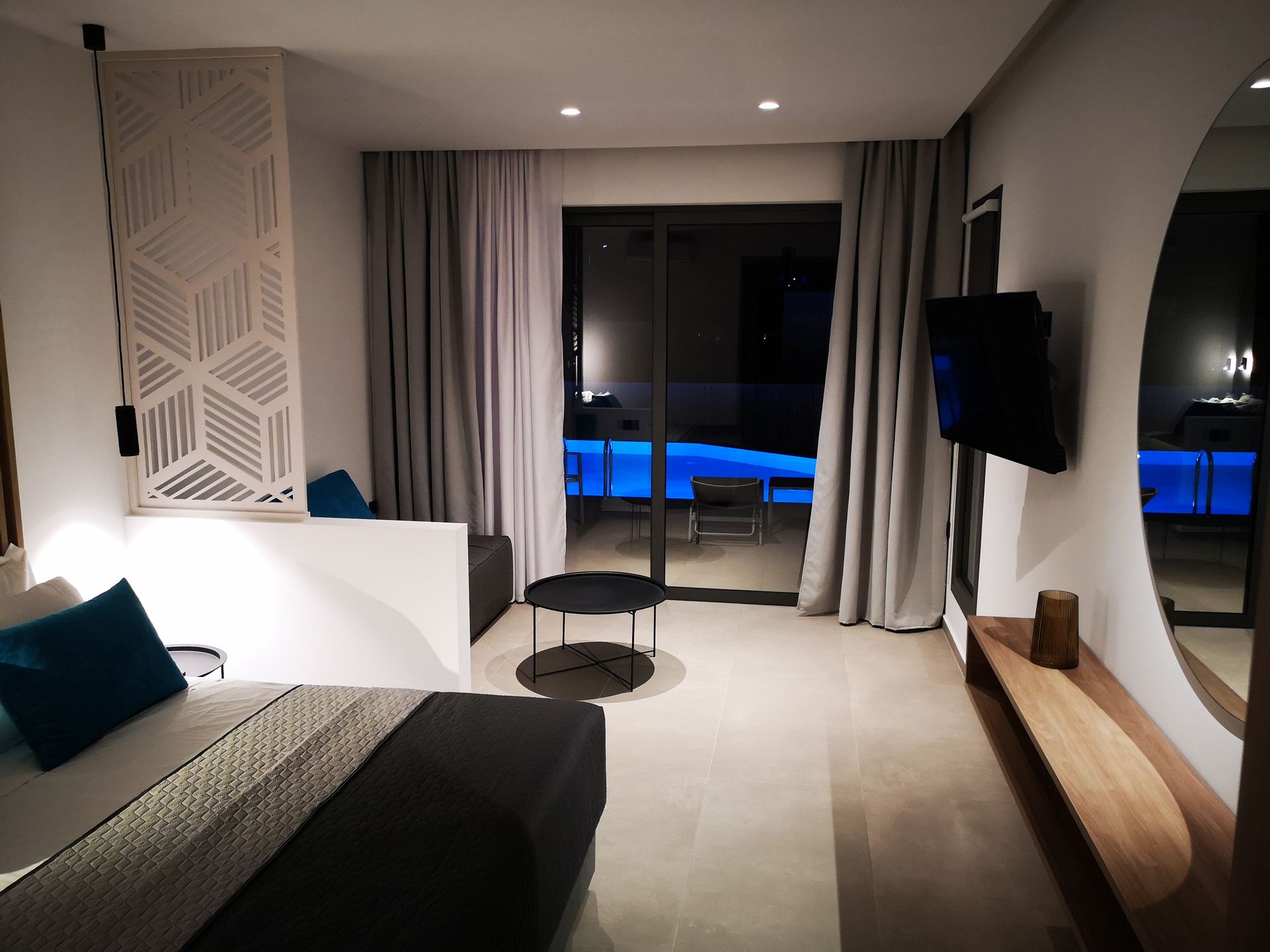 Zoes Hotel - 63