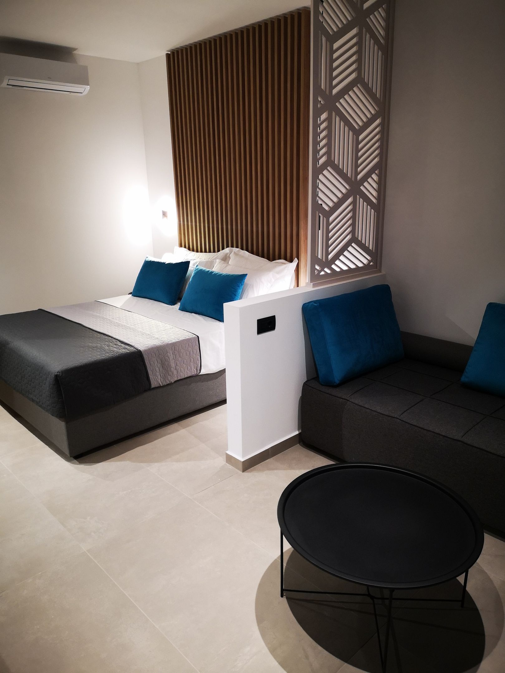 Zoes Hotel - 72