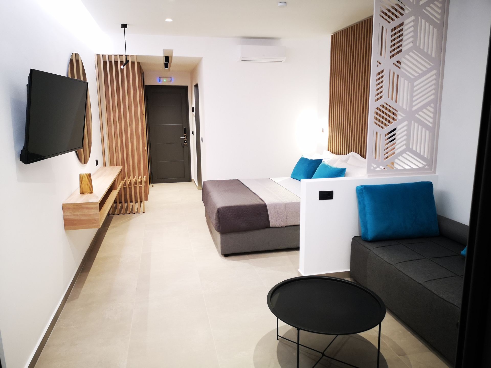Zoes Hotel - 77