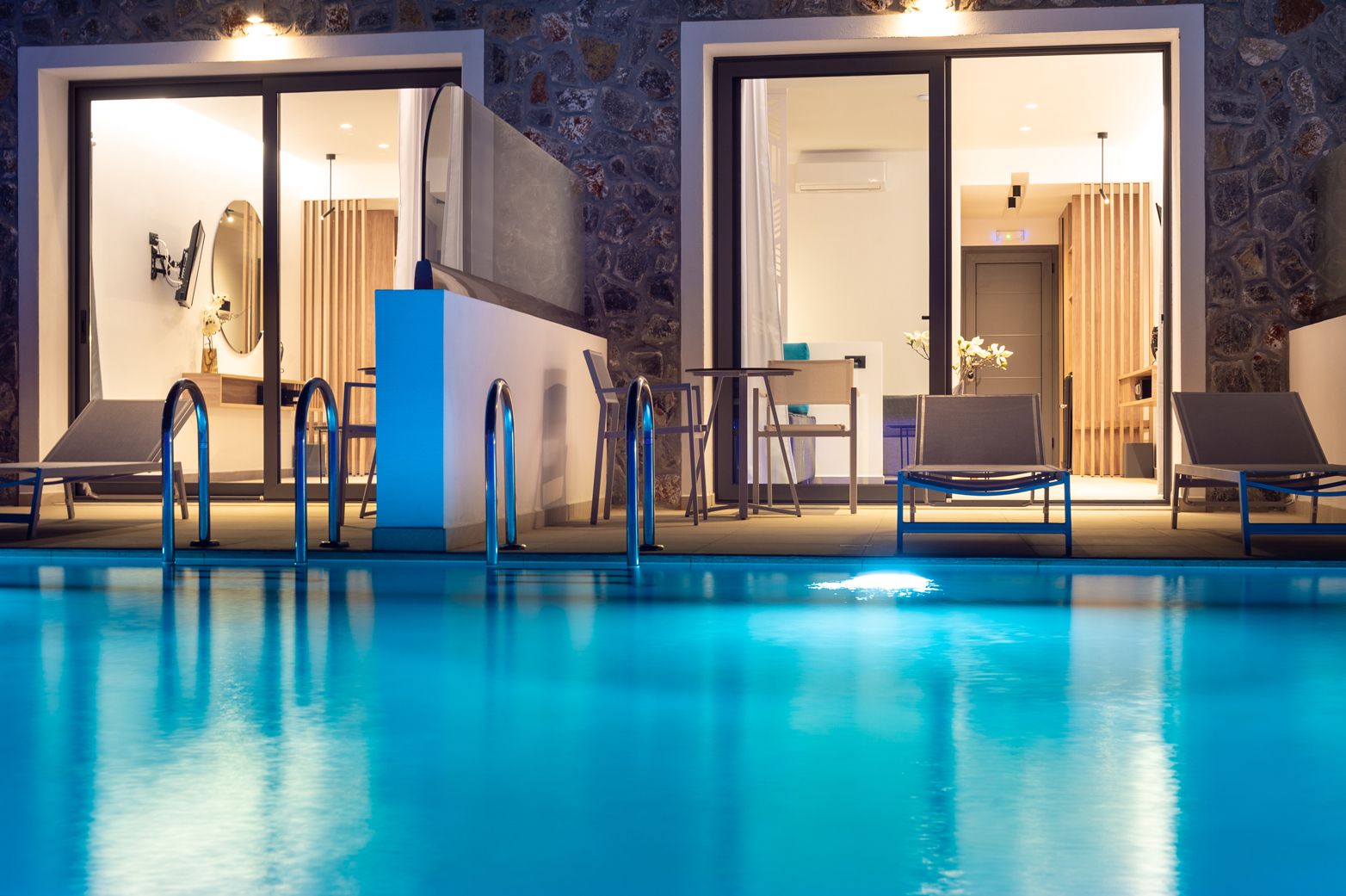 Zoes Hotel - 103