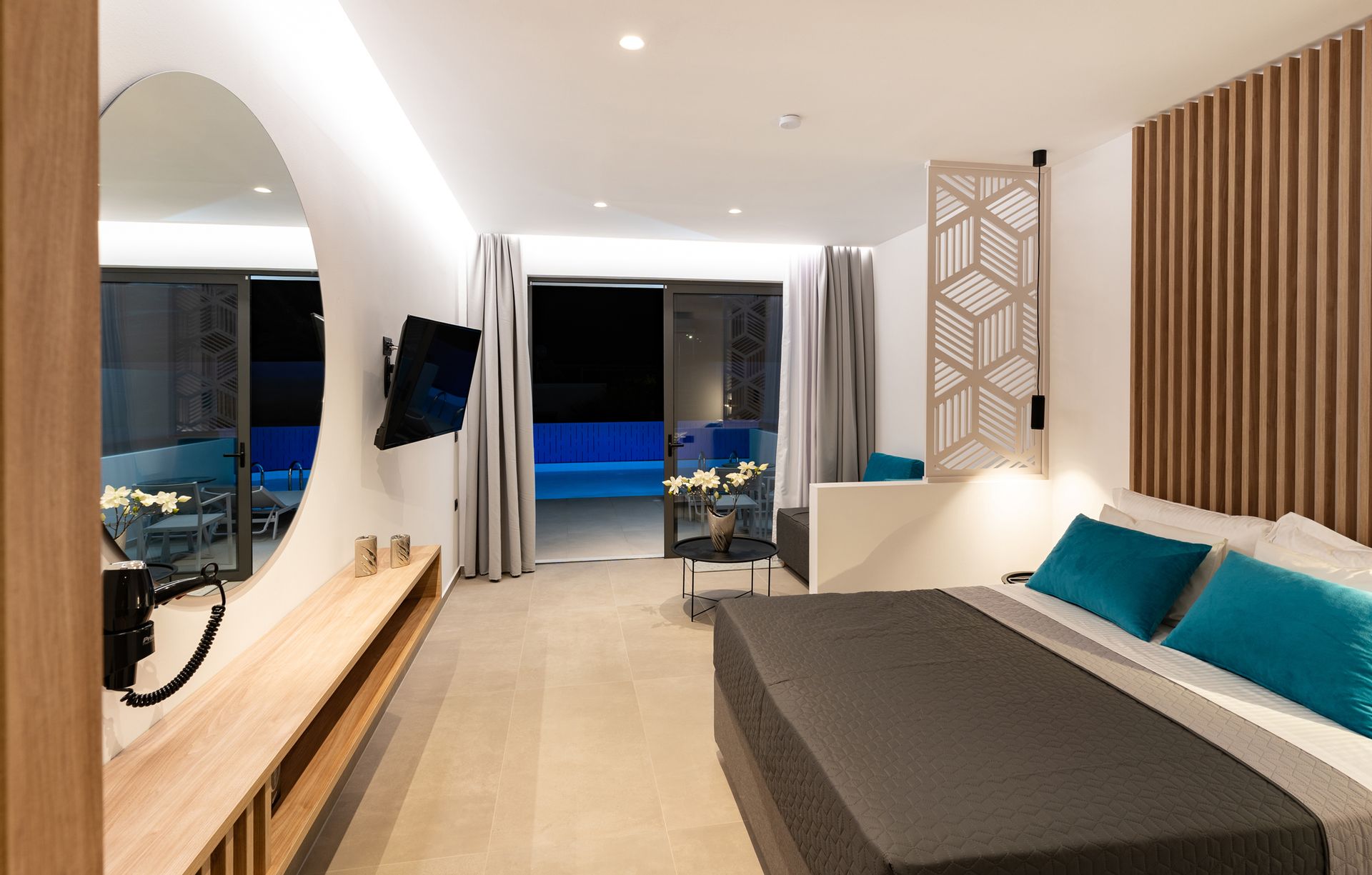 Zoes Hotel - 126