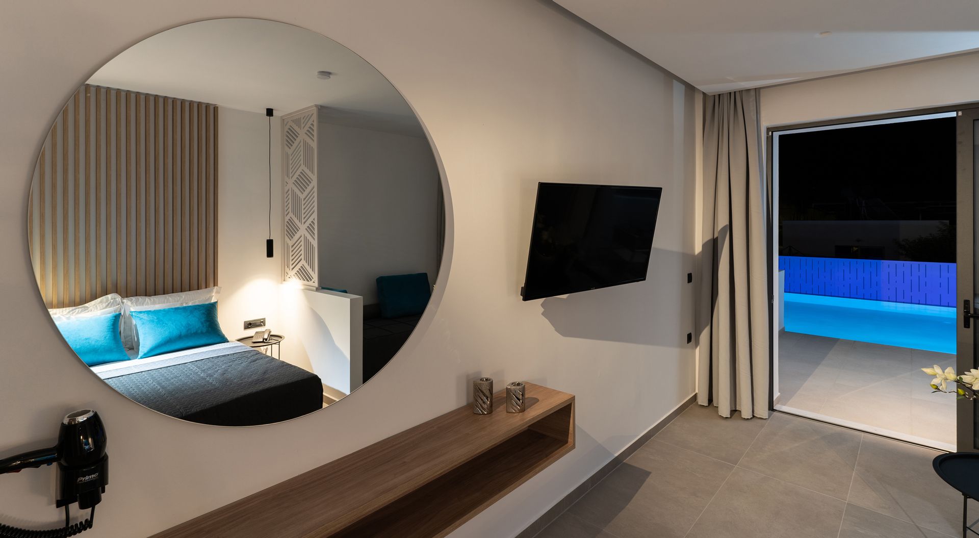 Zoes Hotel - 130